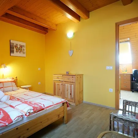 Kincsvar Apartman *