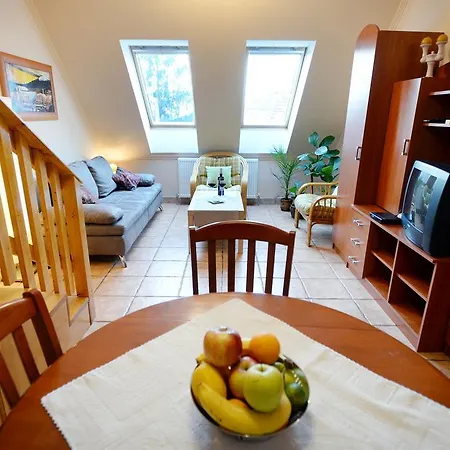 Apartment Kincsvar Apartman *